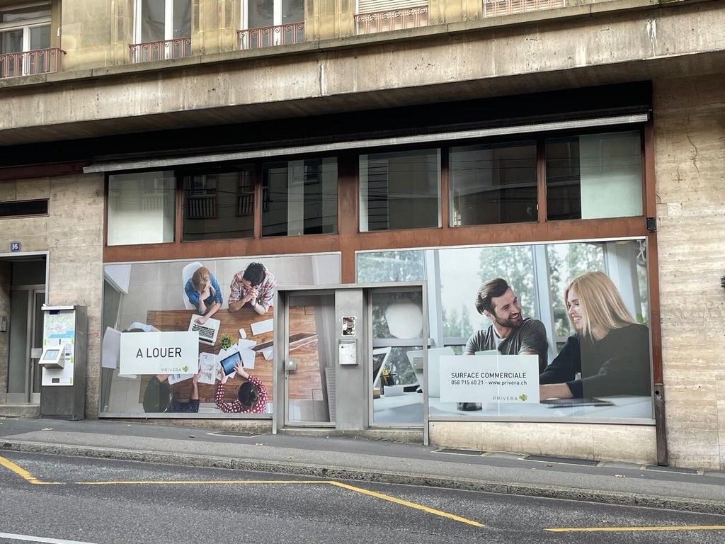 negozio di 162m²