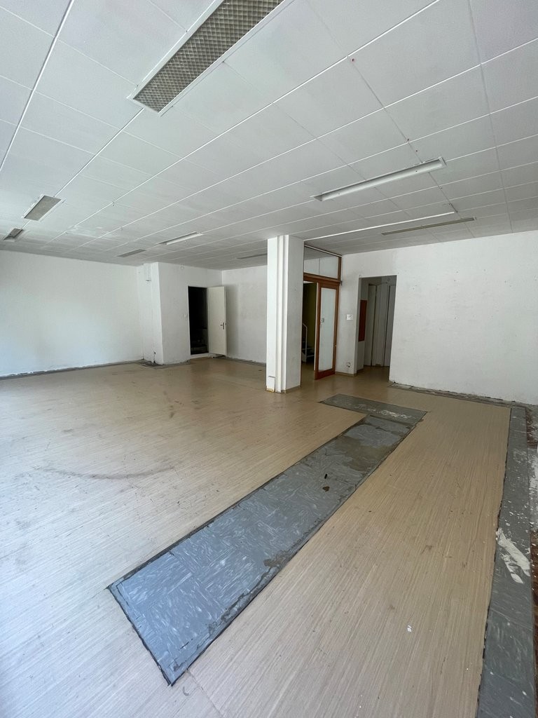 negozio di 162m²