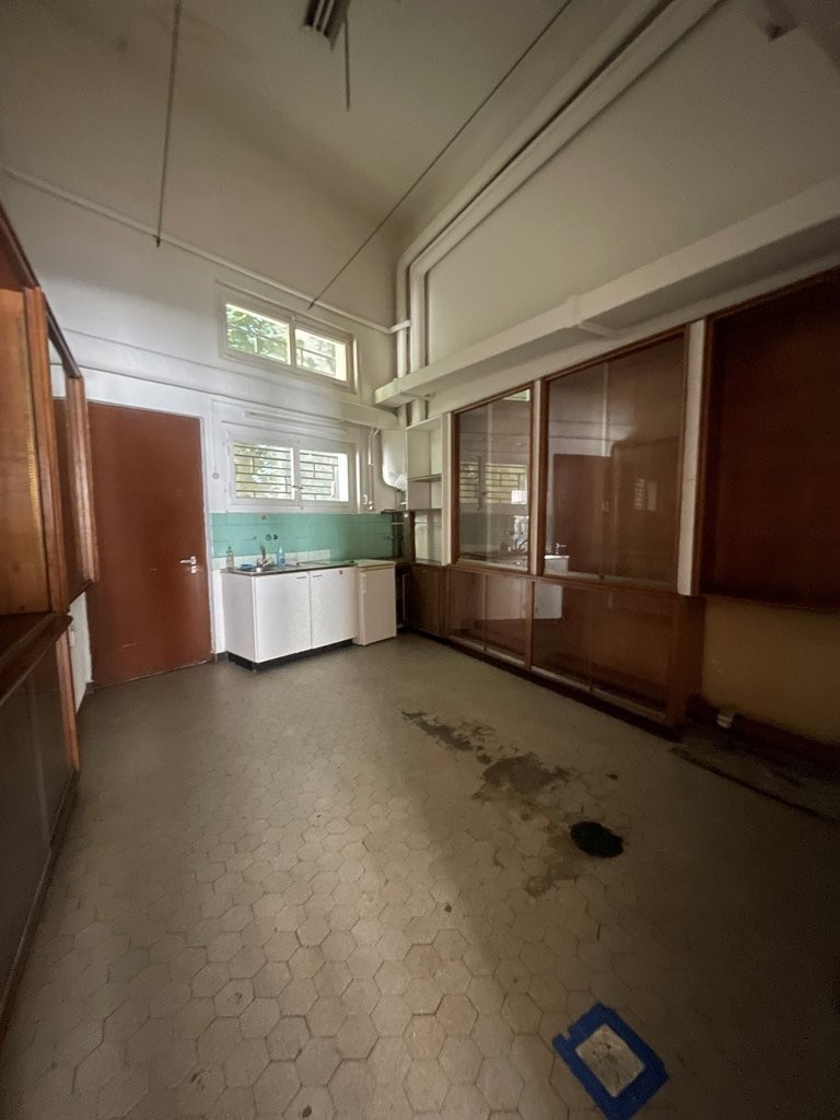 negozio di 162m²