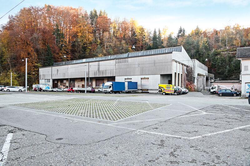Deposito di 438m²