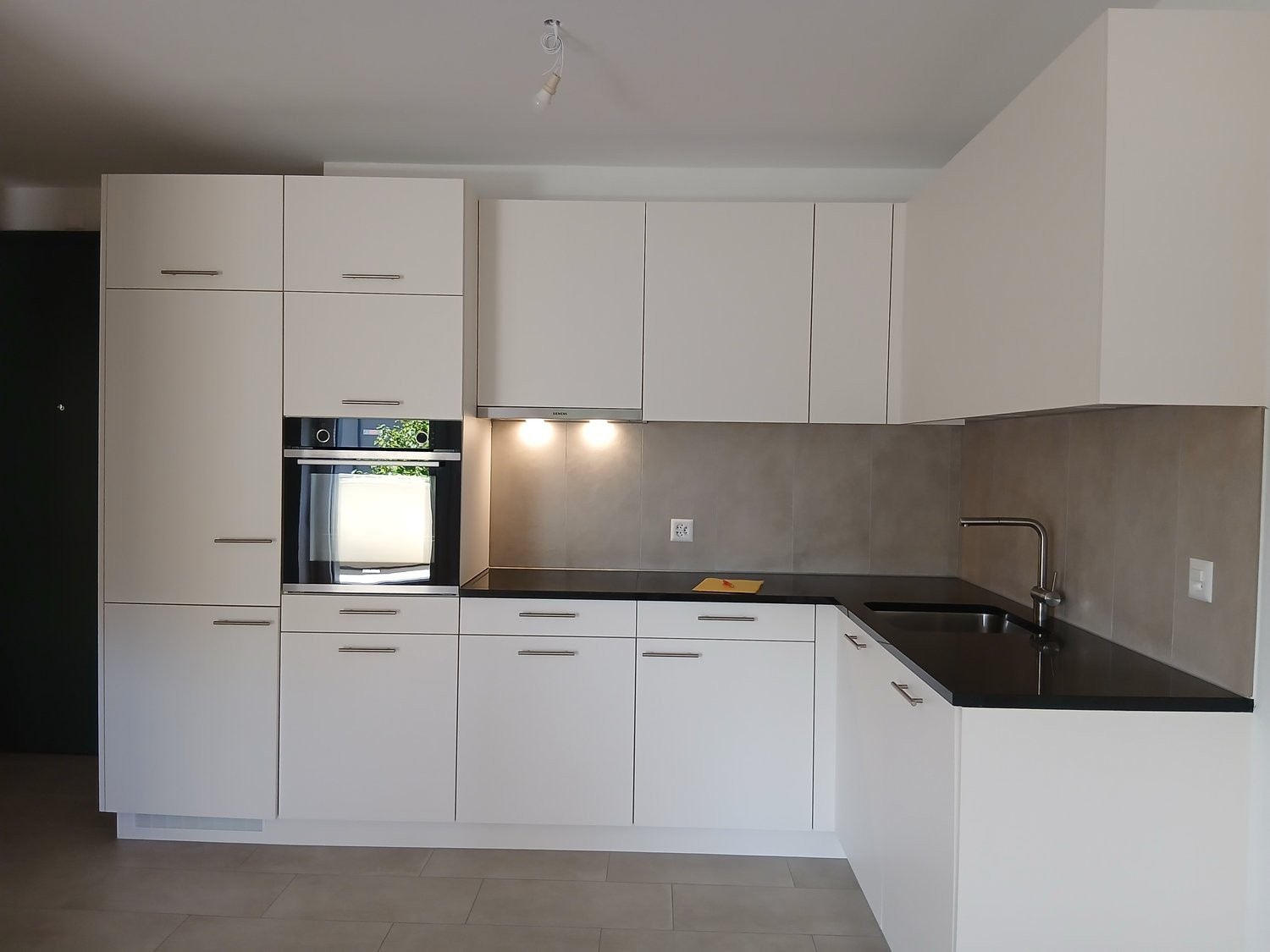 Appartamento di 2 ½ locali, foto 2 di 4