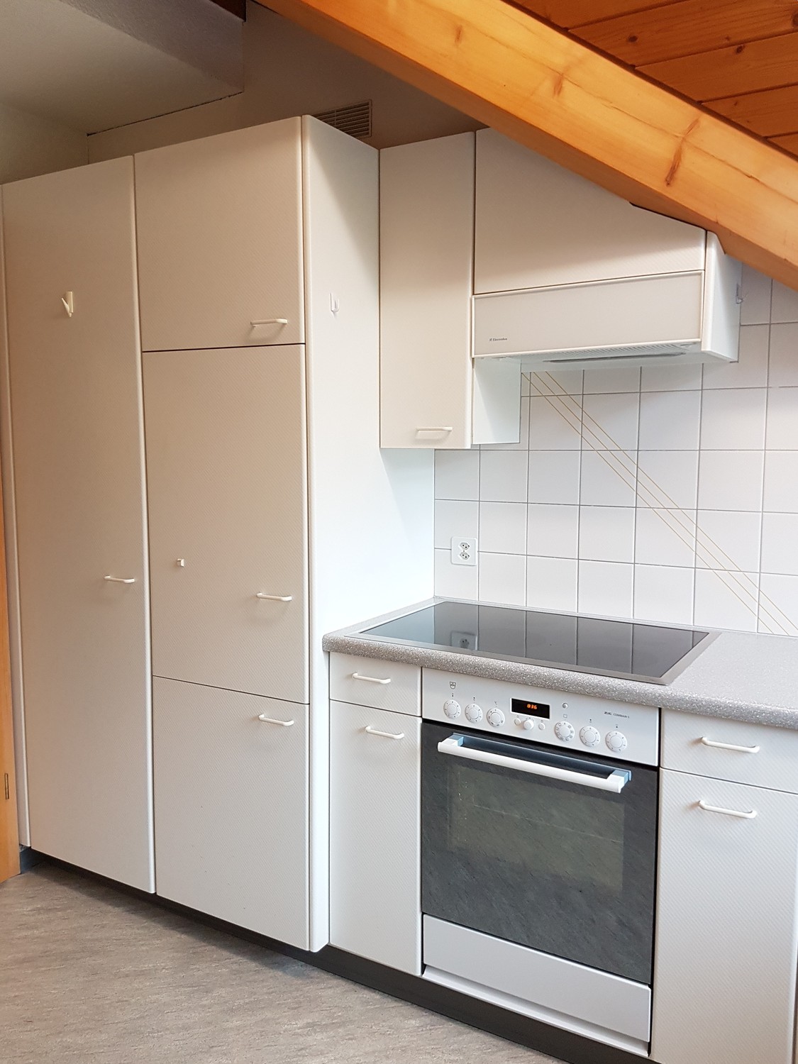 appartamento mansardato di 2 locali, foto 3 di 10