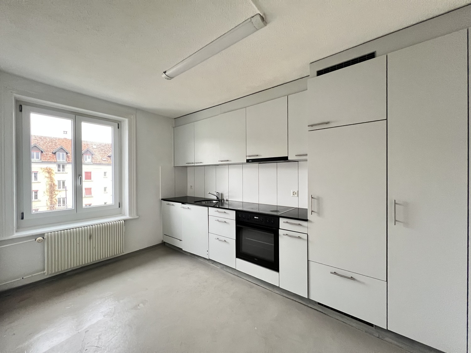 5 rooms apartment