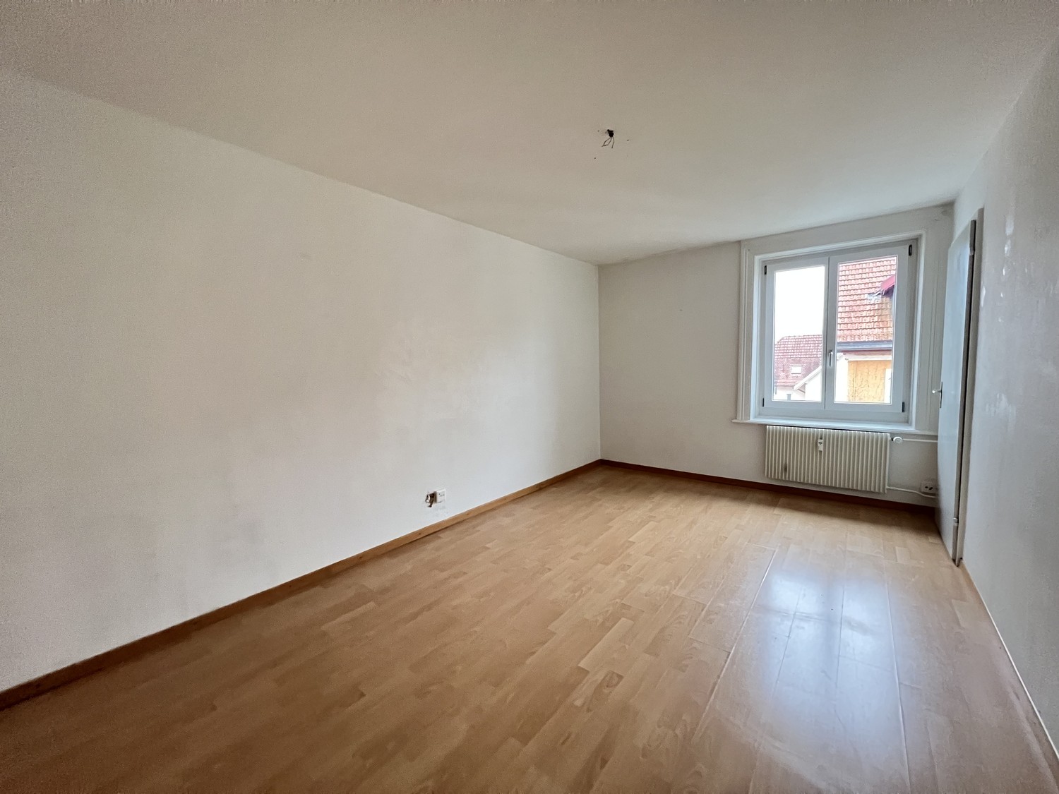 5 rooms apartment