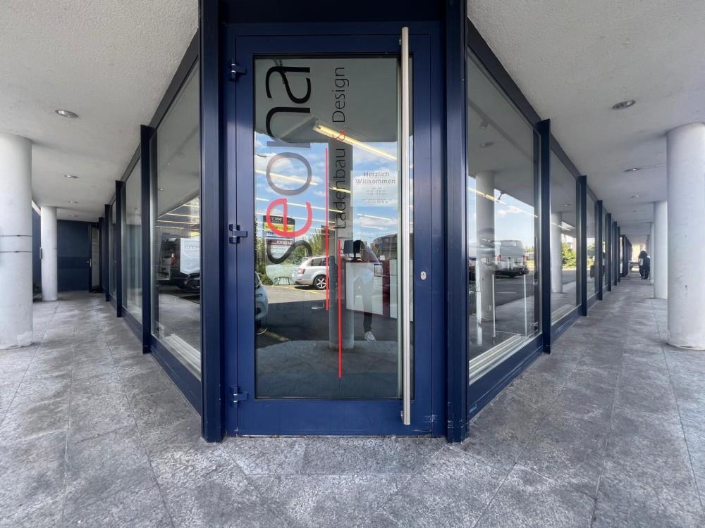 254m² negozio
