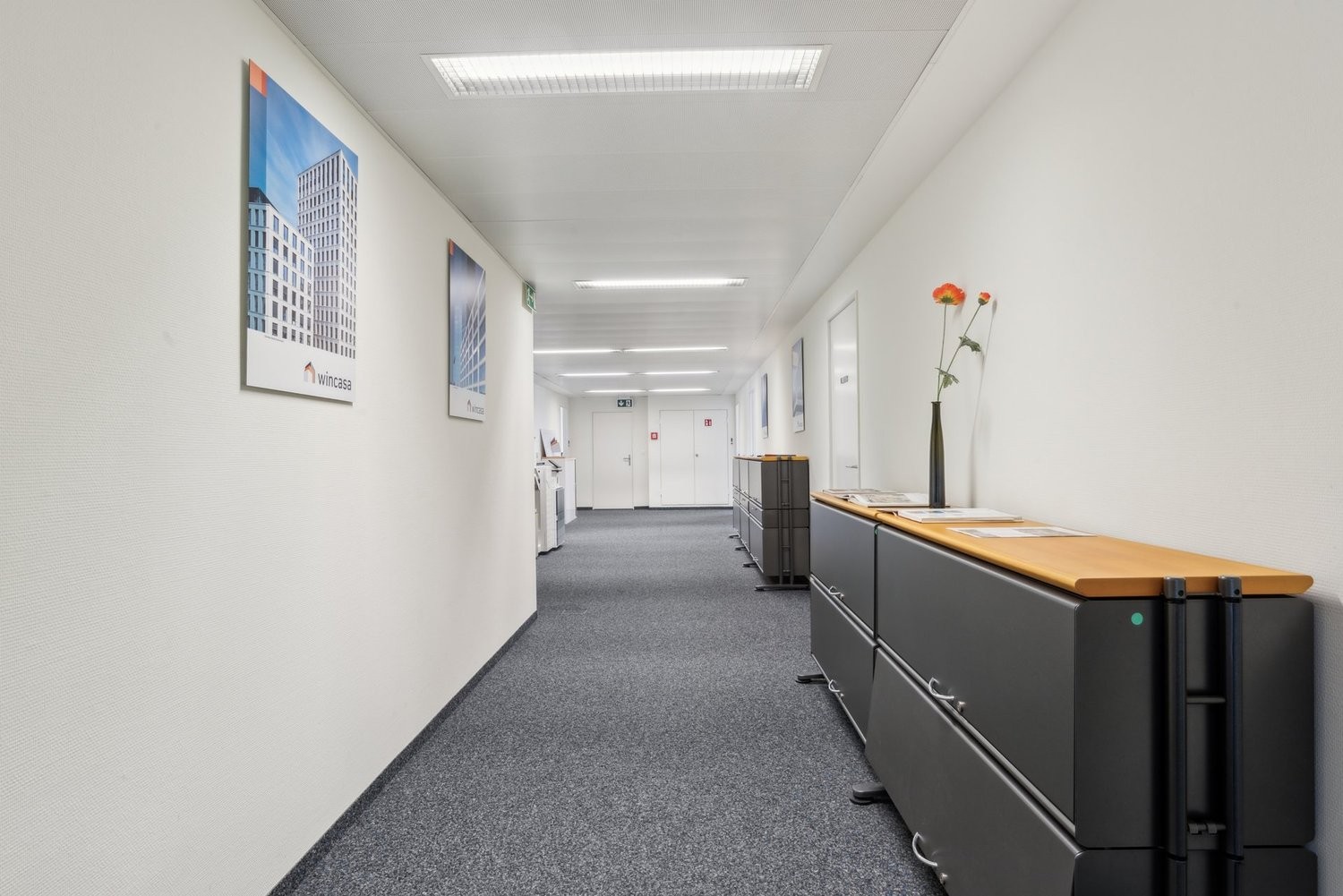 345m² office