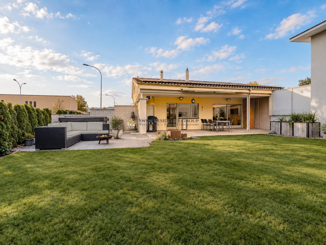 Casa unifamiliare di 8 ½ locali, foto 2 di 10