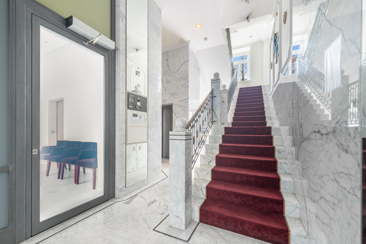 457m² ufficio