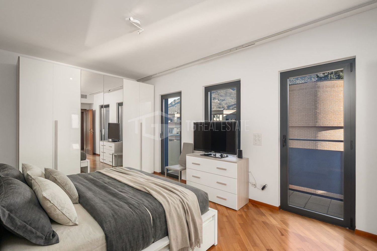 Appartamento mansardato di 4 ½ locali, foto 10 di 10