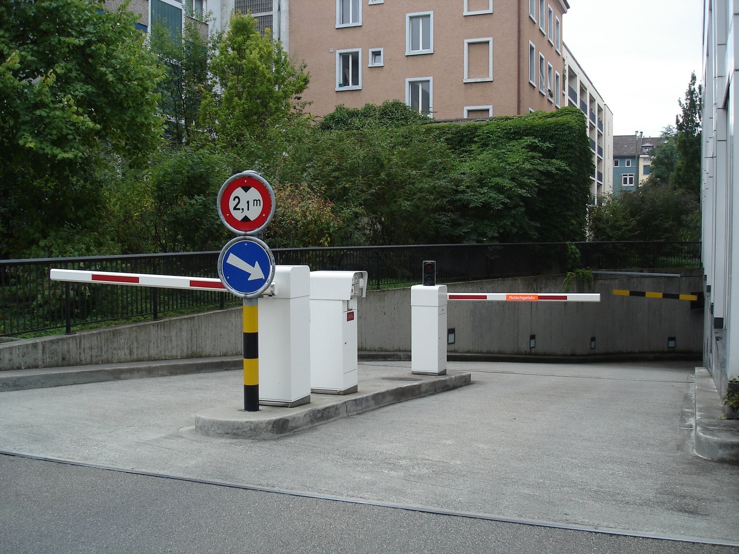 200m² local de stockage