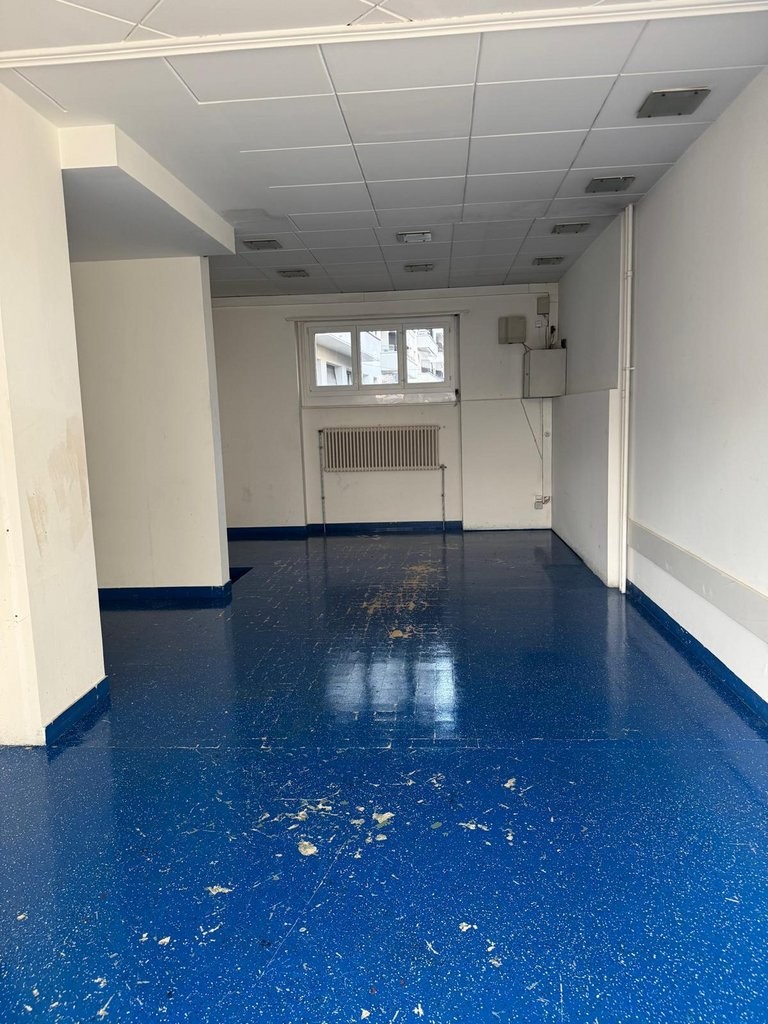 Negozio di 60m², foto 2 di 5