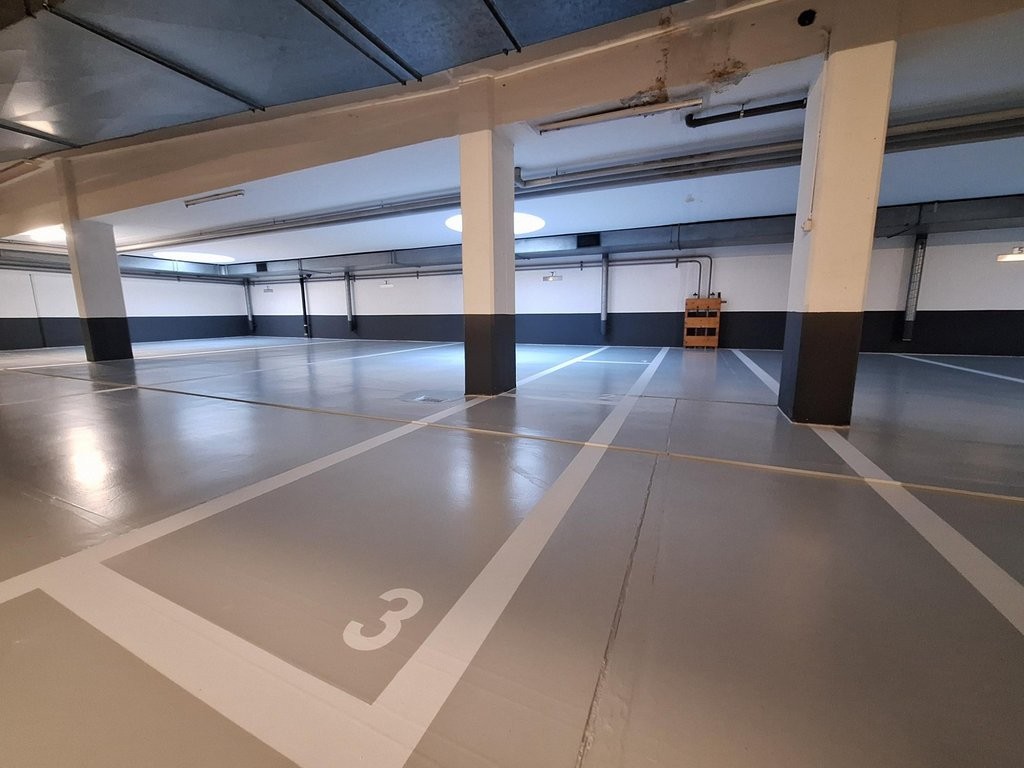 Überdachter Veloparkplatz