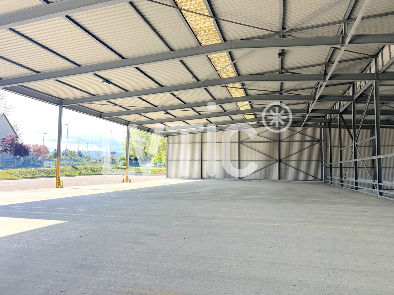 1000m² storage room
