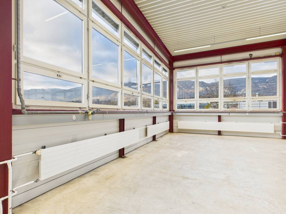 2167m² industrial object