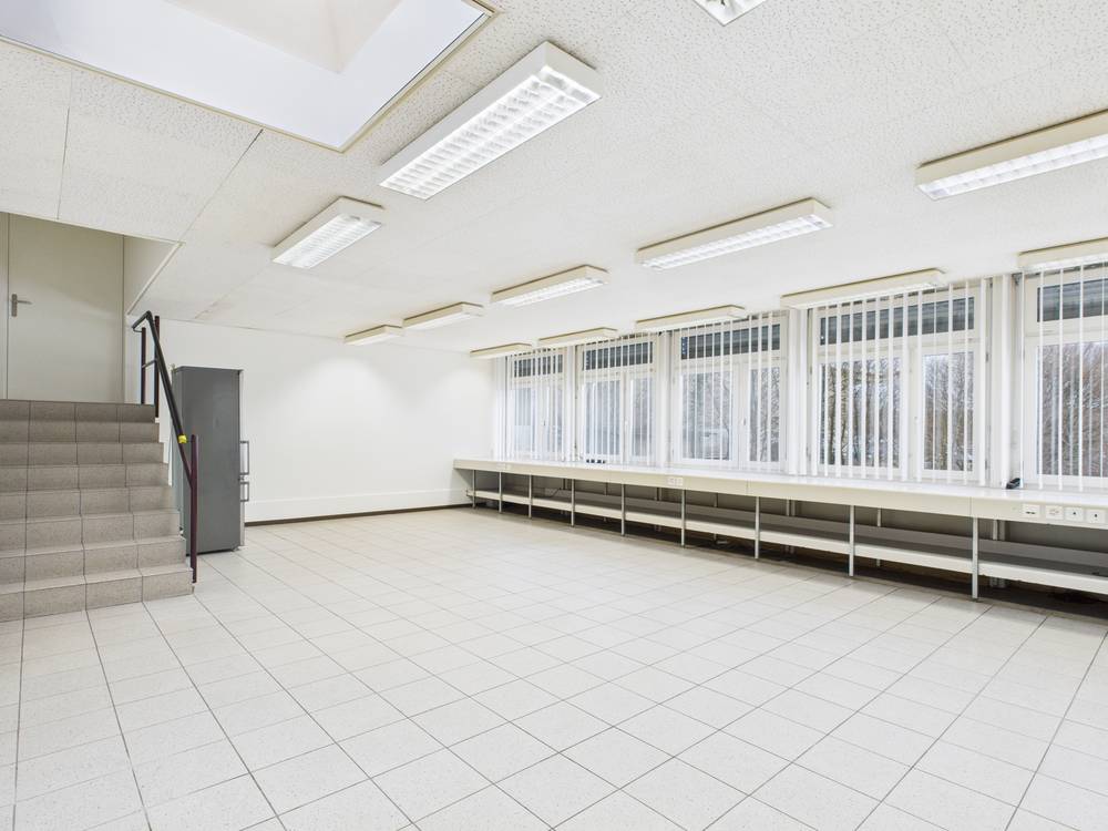 2167m² industrial object