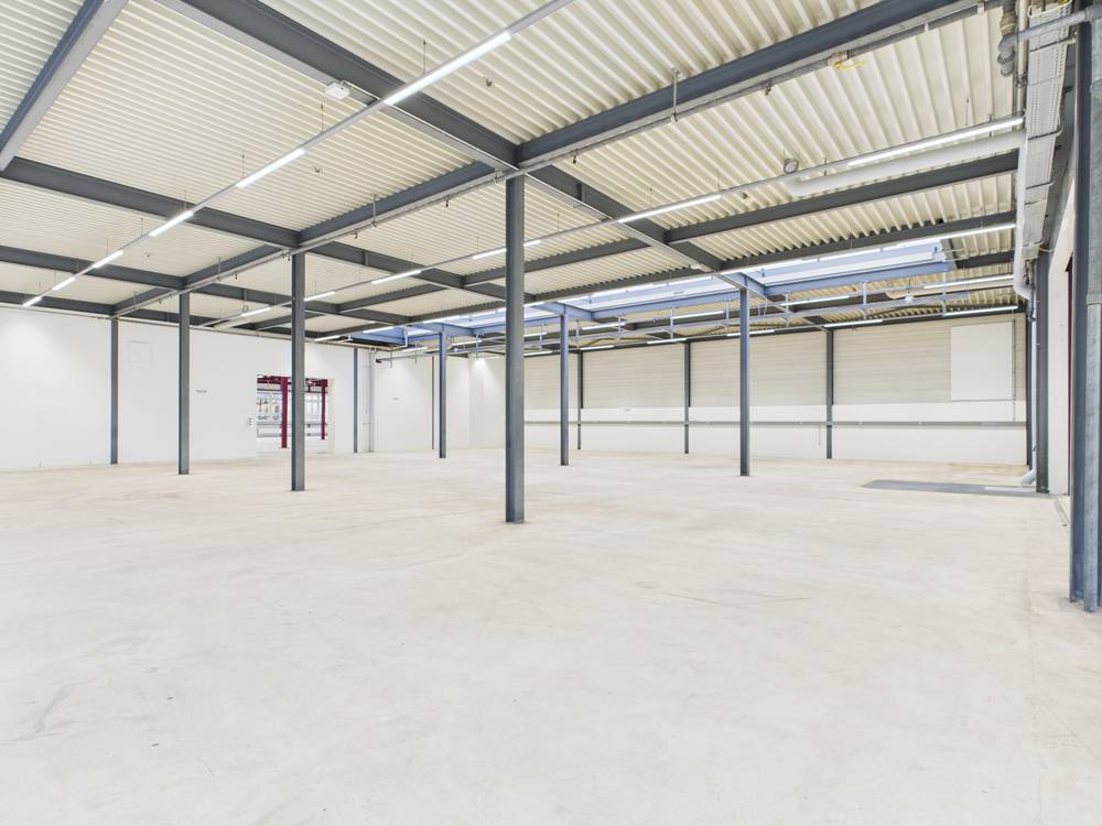2167m² industrial object