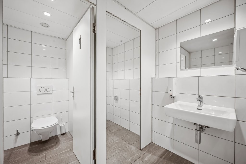negozio di 65m²