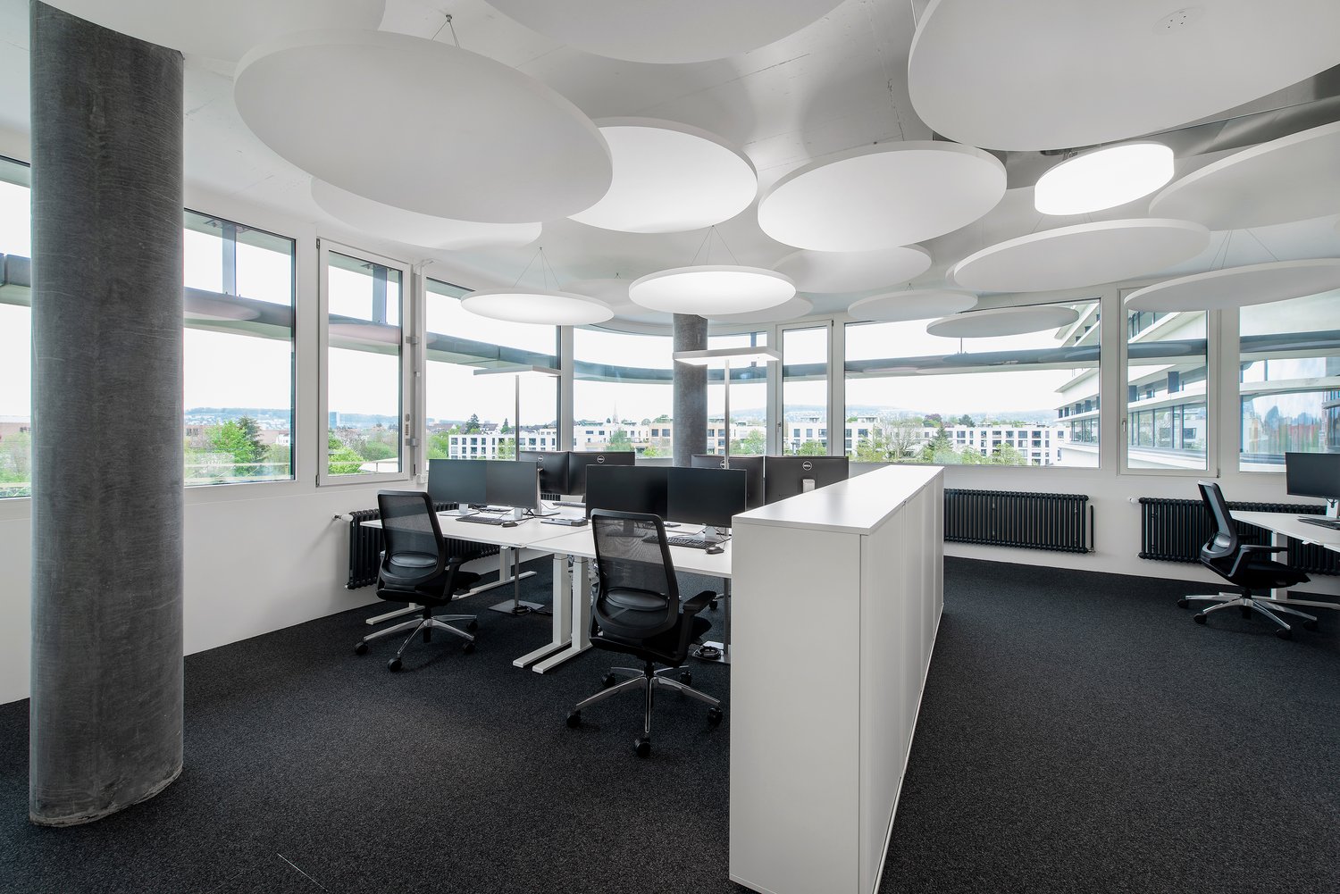 2200m² office