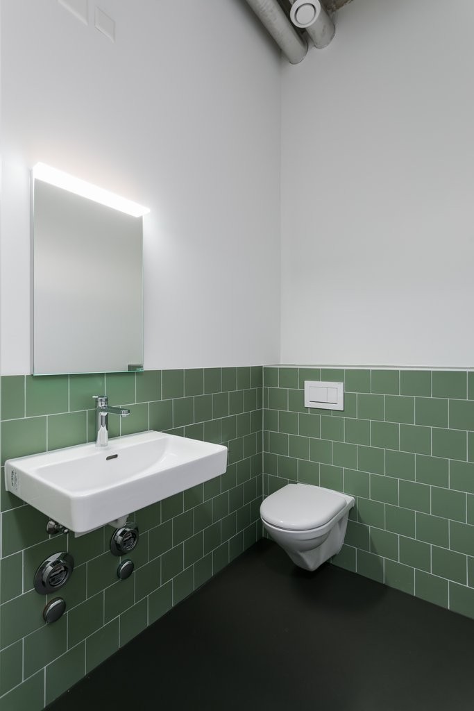 60m² commerciale