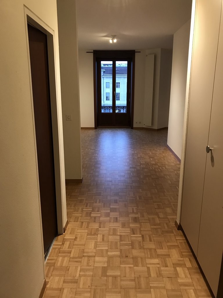 Appartamento di 2 ½ locali, foto 2 di 5