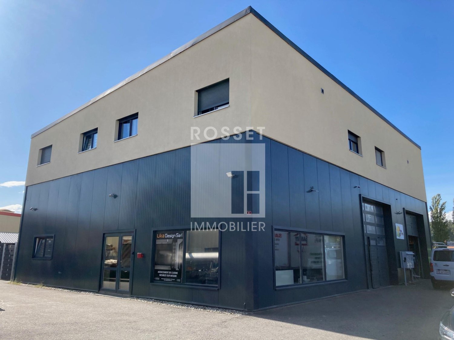 negozio di 100m²