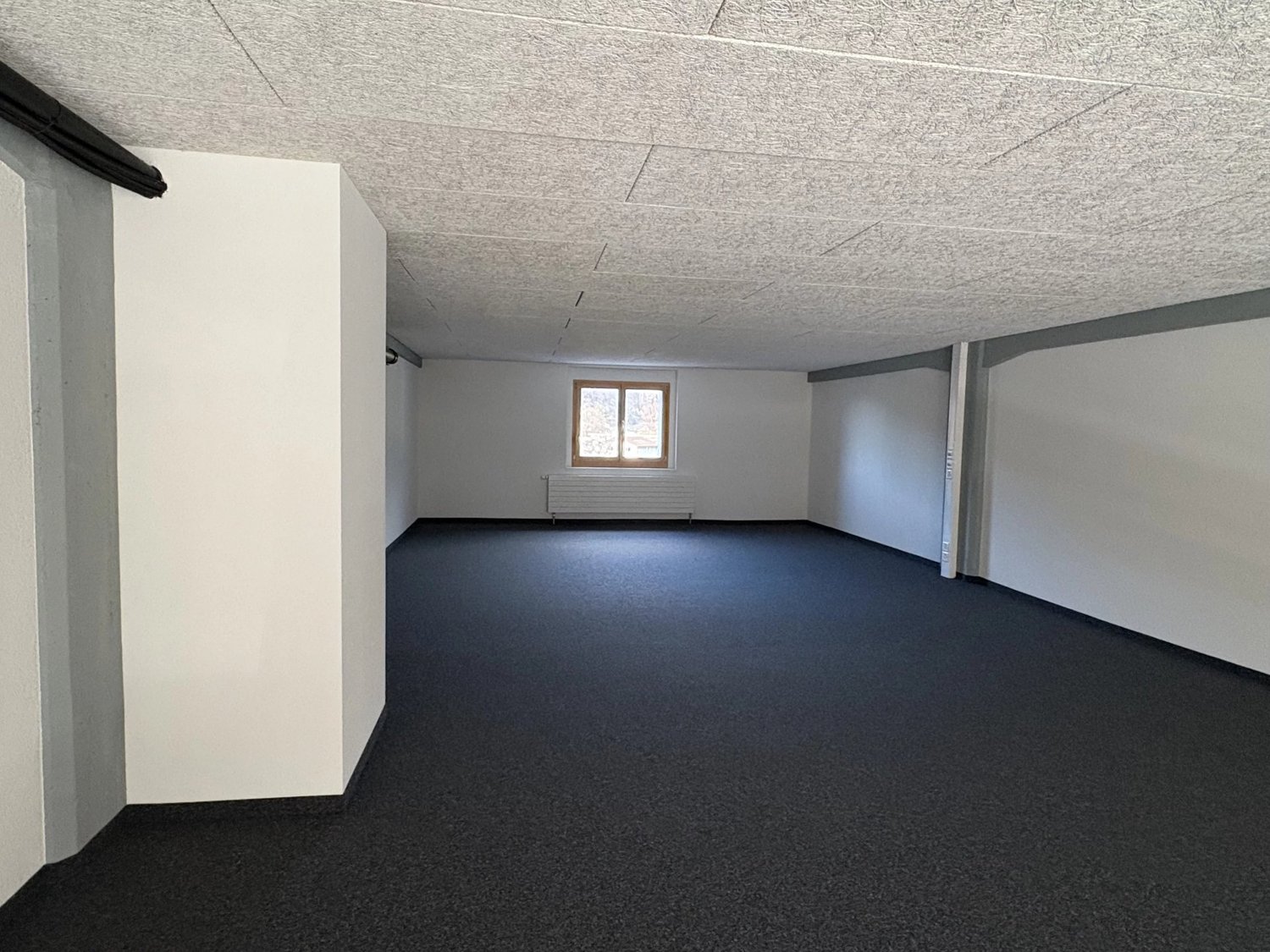 140m² office