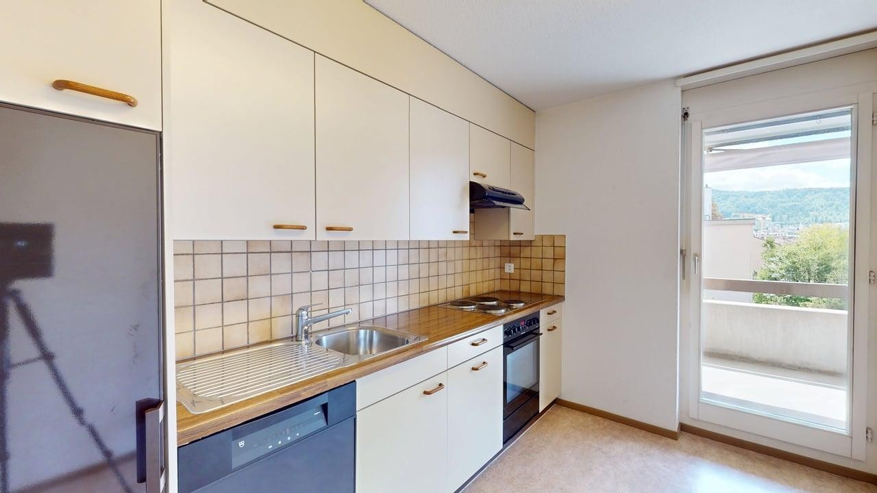 Accogliente appartamento di 3 locali a Zurich-Altstetten (disponibile fino a settembre 2027)