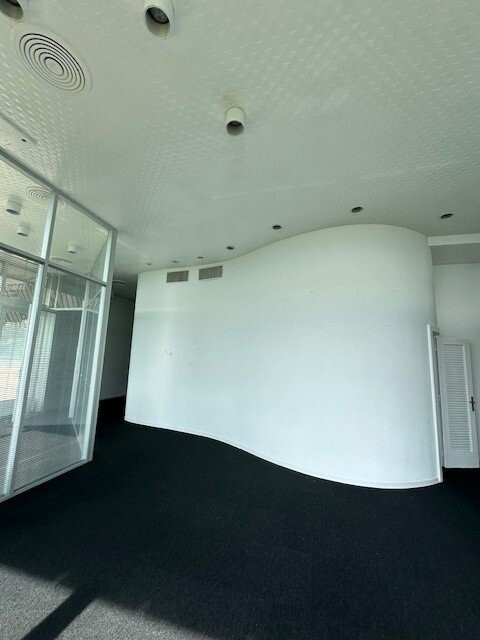 negozio di 73m², foto 3 di 5