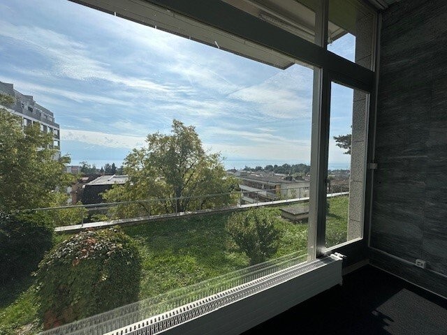 negozio di 73m², foto 2 di 5