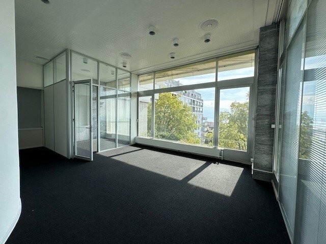 negozio di 73m², foto 4 di 5