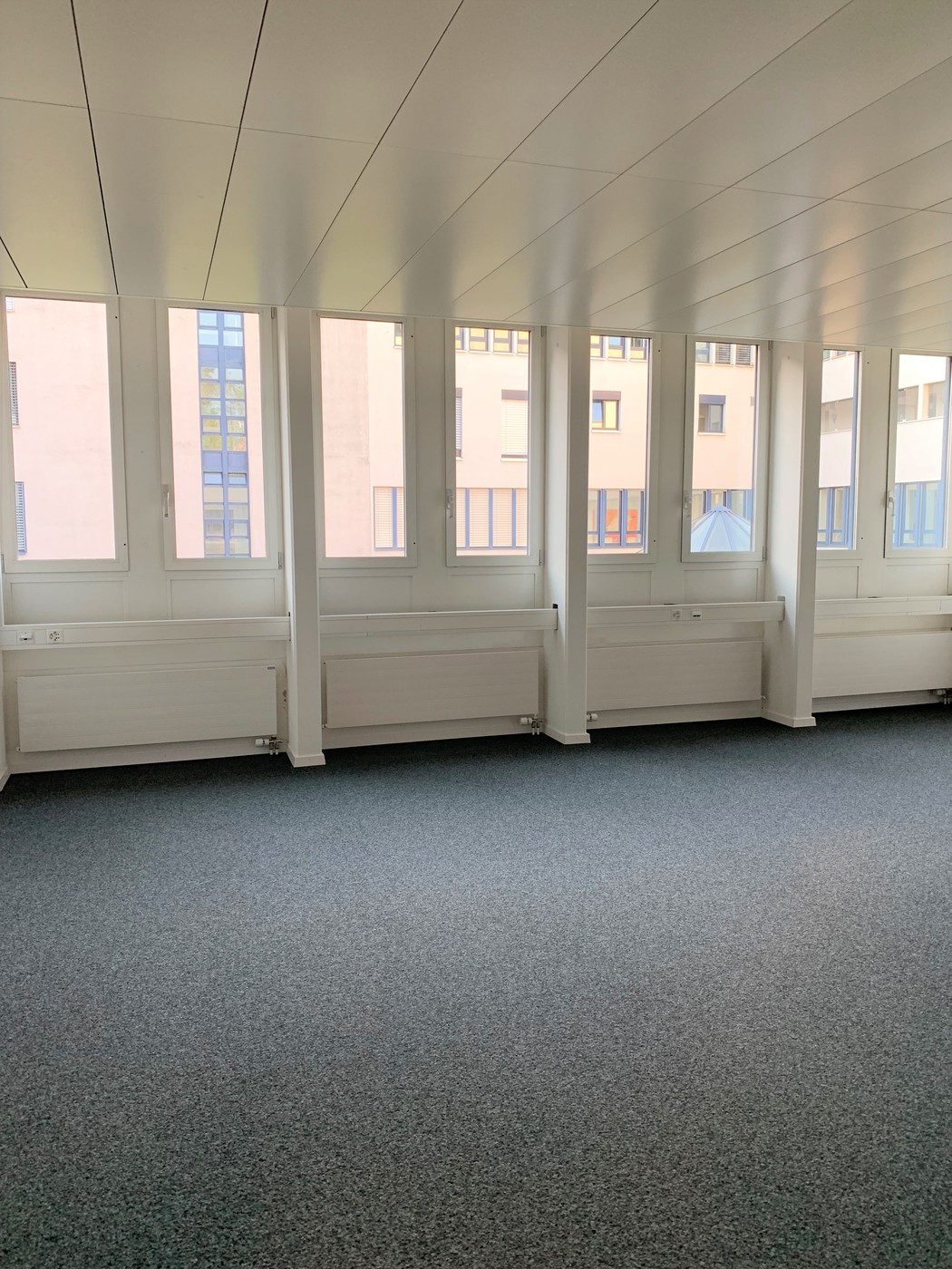 195m² ufficio