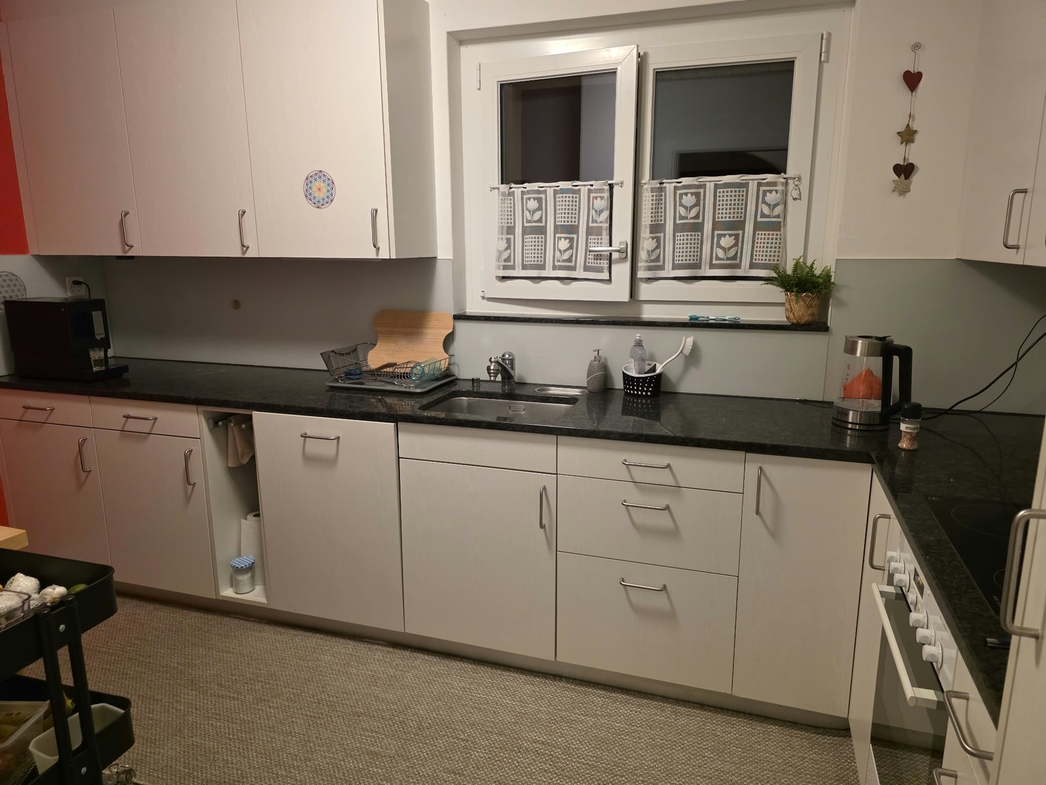 Camera in un appartamento condiviso, foto 2 di 5