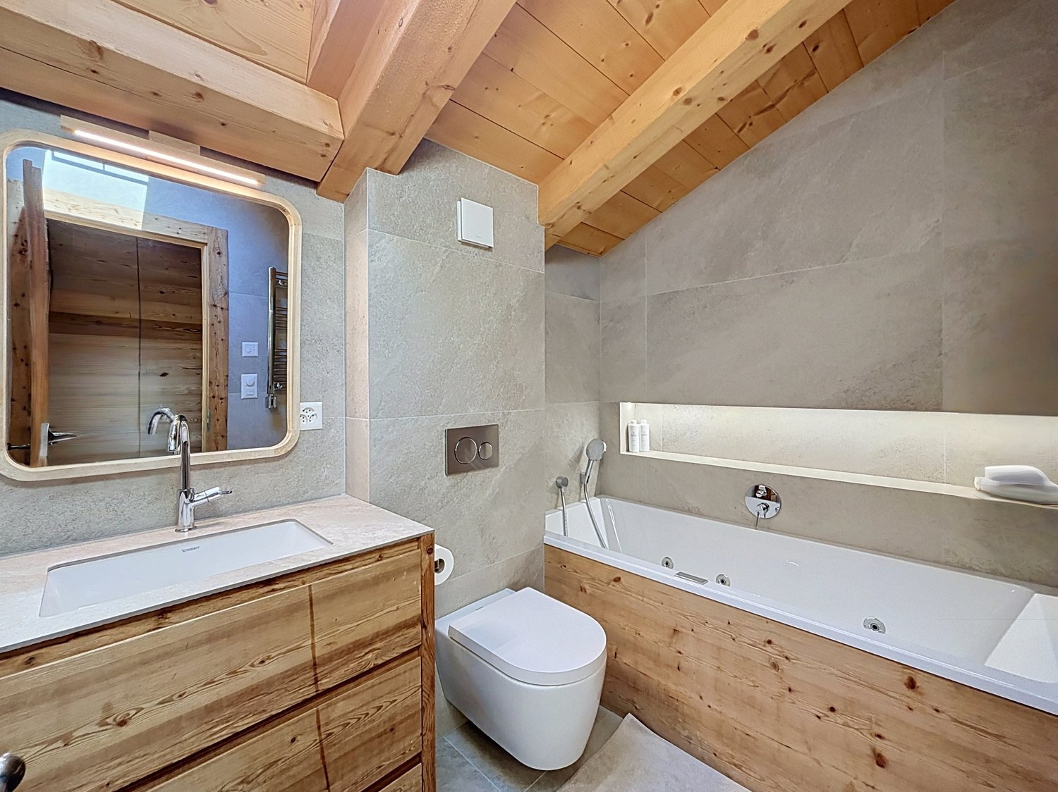 appartamento arredato di 4 locali, foto 9 di 10