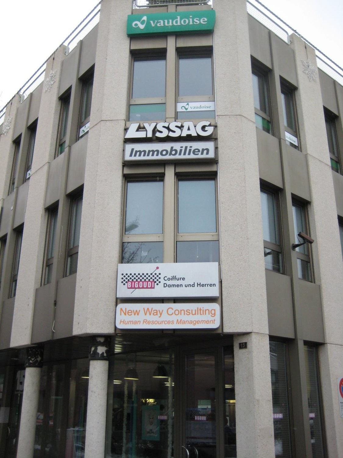 95m² studio