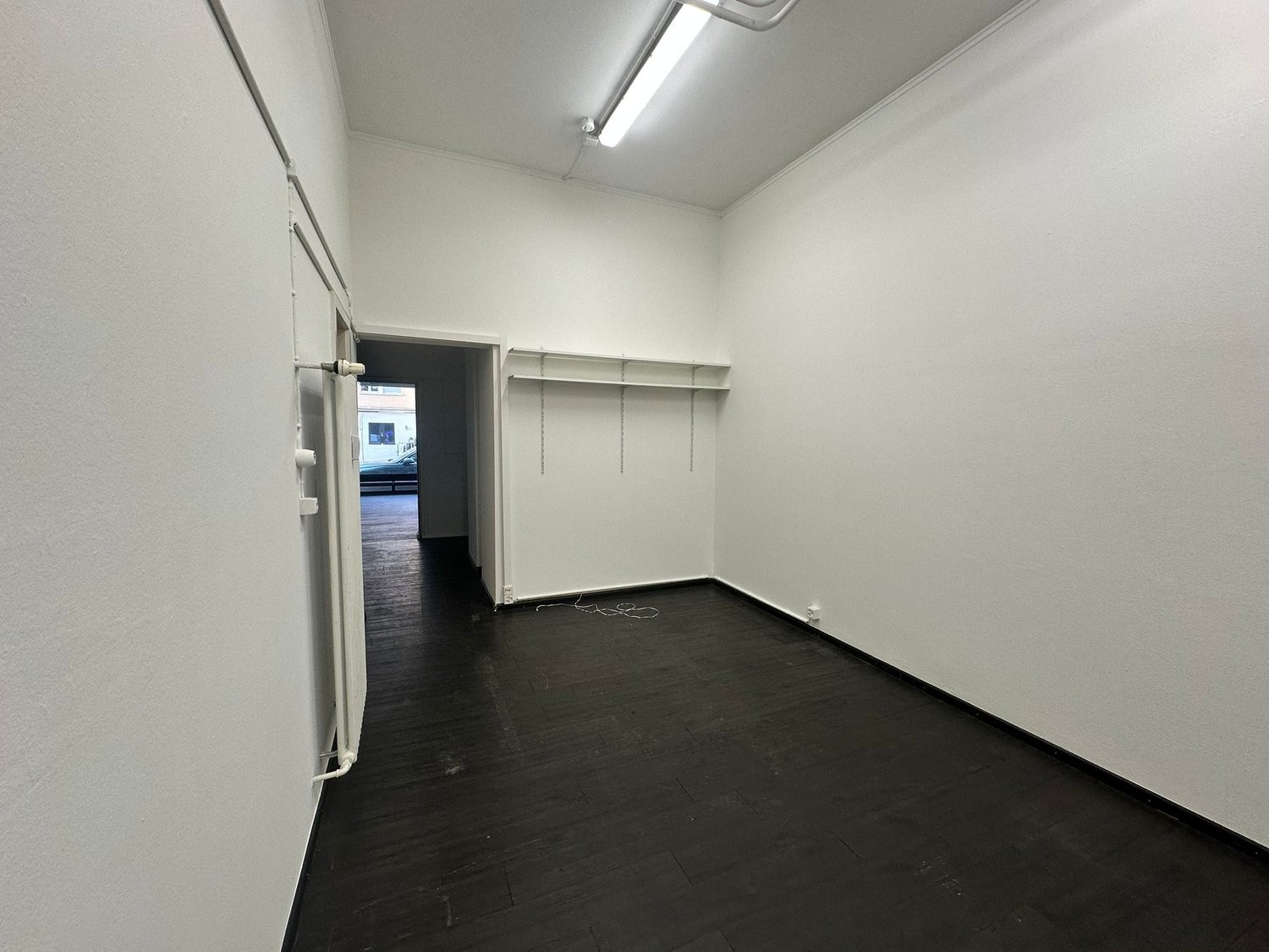 110m² negozio