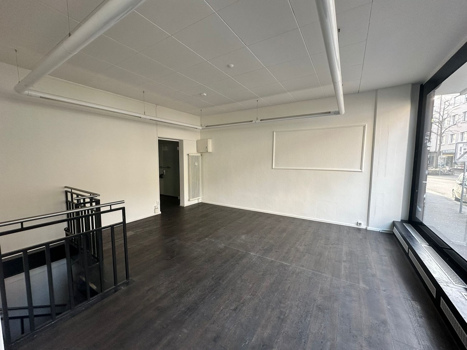 110m² negozio