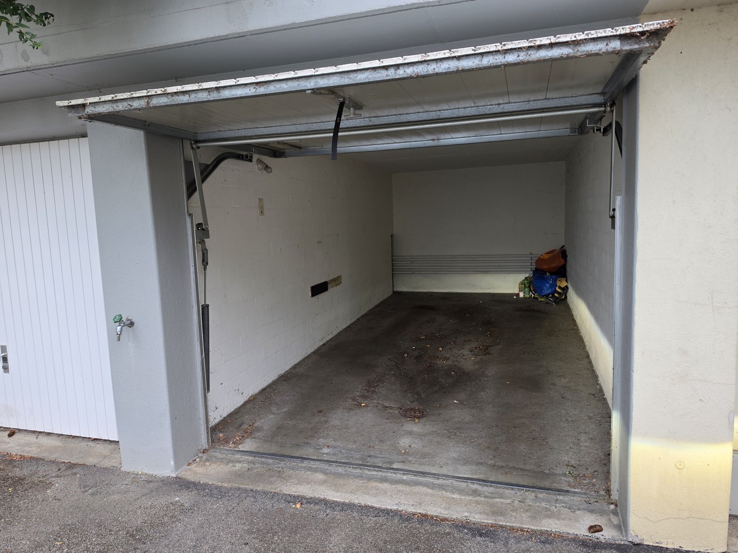 Garage singola, foto 1 di 2