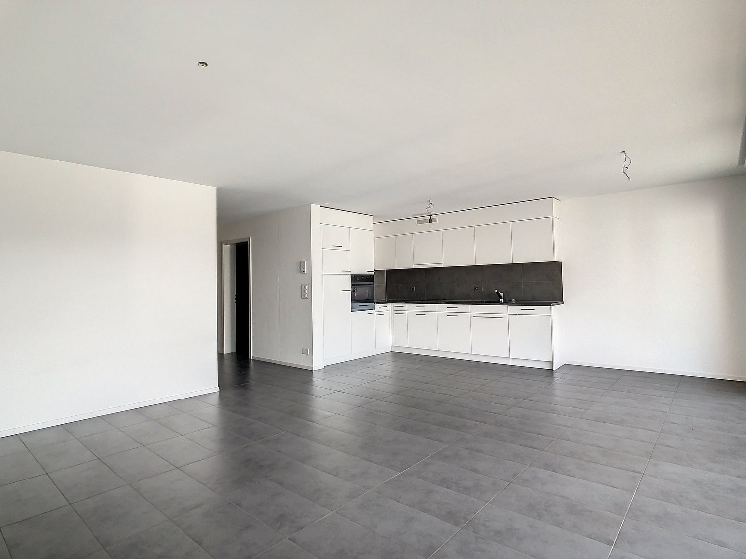 Appartamento di 2 ½ locali, foto 2 di 9