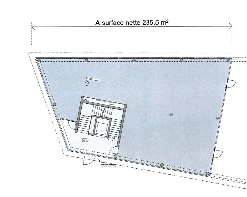 235m² commerciale