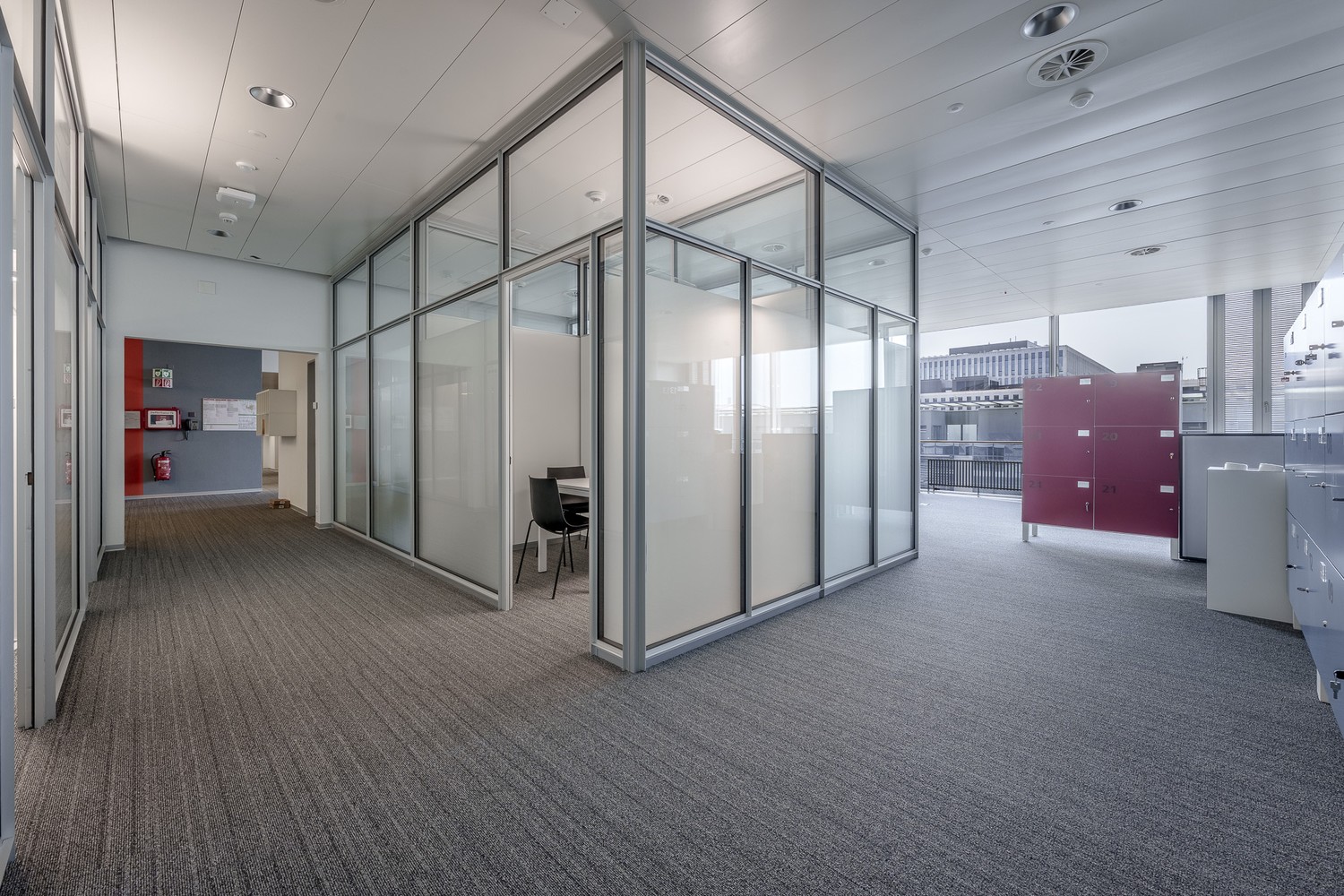 596-596m² ufficio, foto 5 di 9