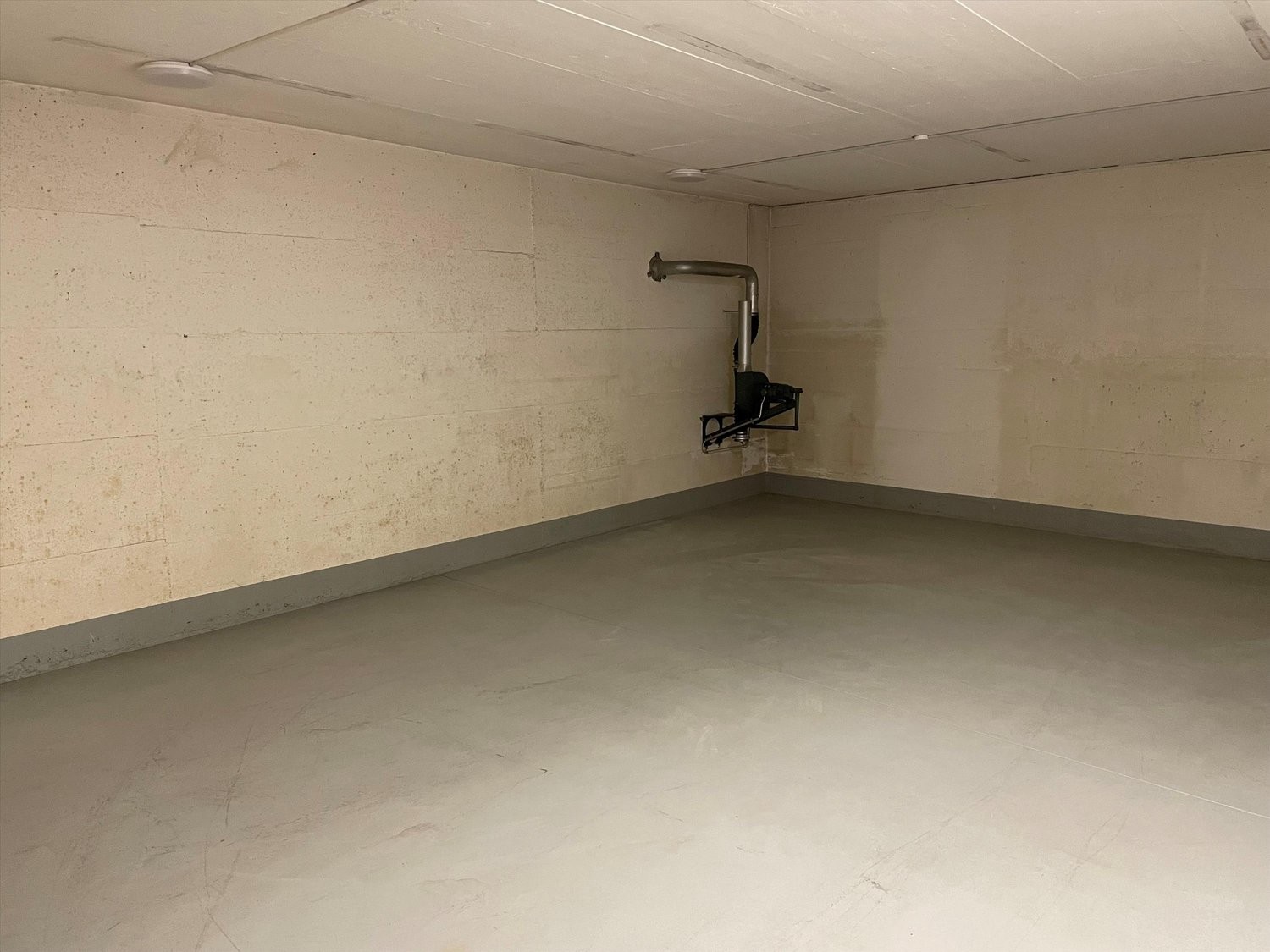 38m² locale di deposito
