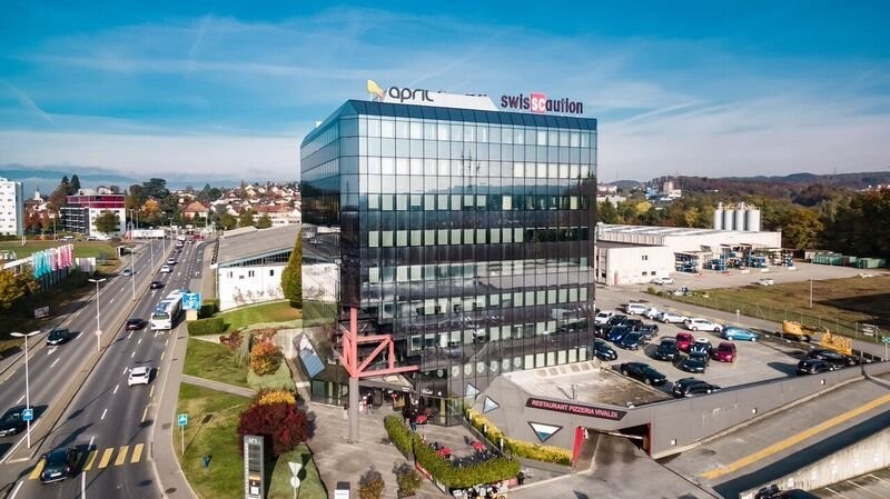 255m² office