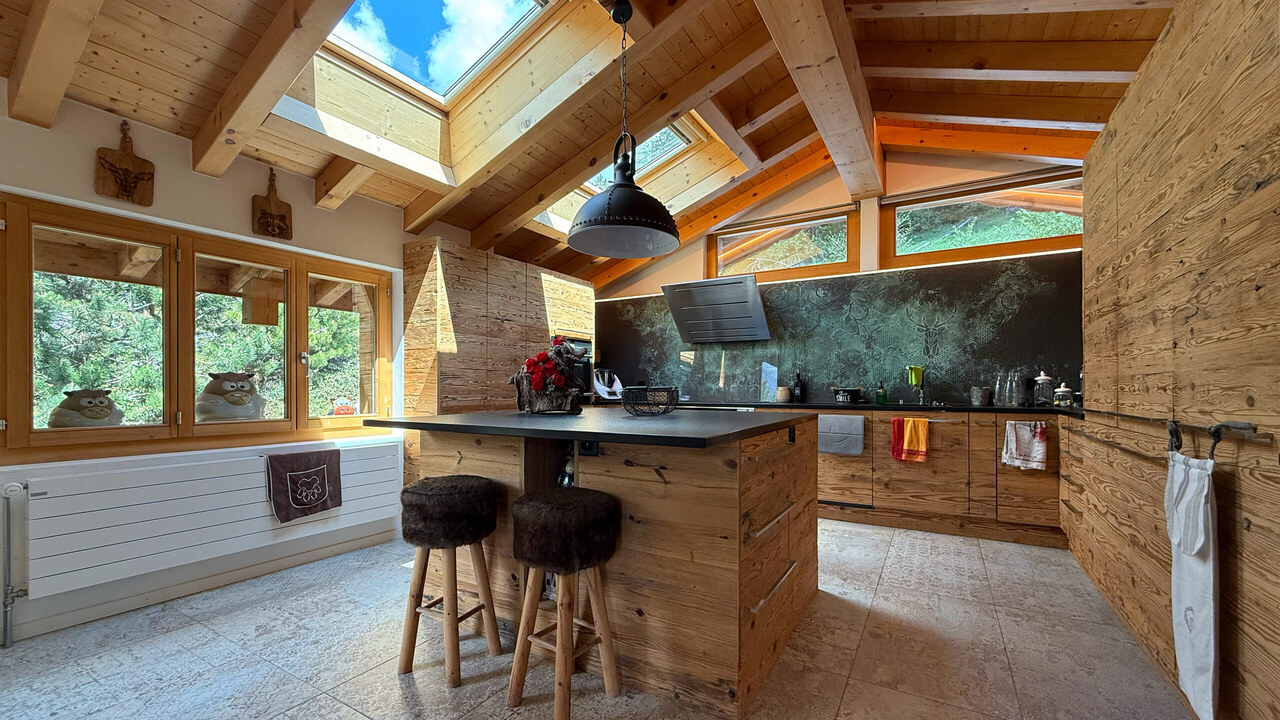 chalet con 7 locali