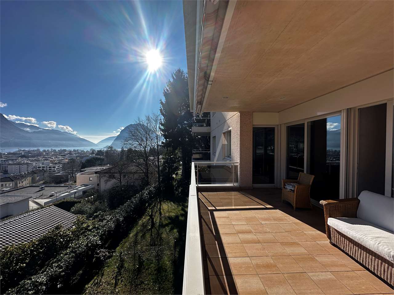 9 rooms apartment, foto 5 di 10
