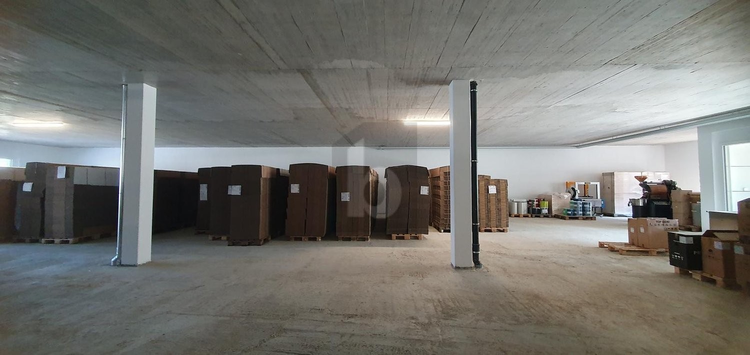 oggetto industriale di 1020m²
