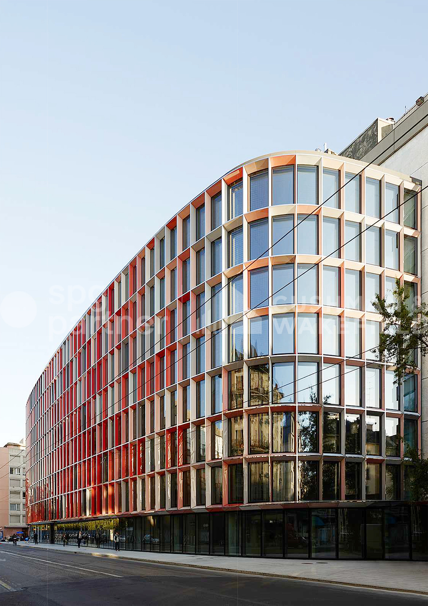 250m² office
