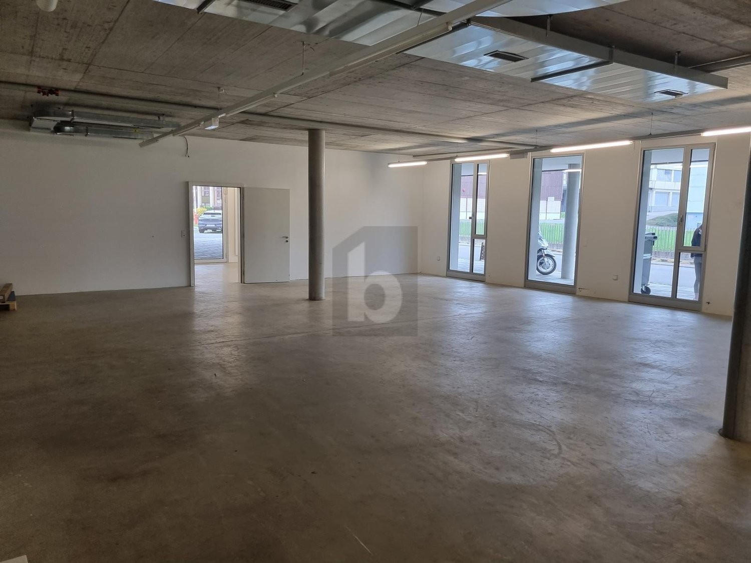 307m² deposito