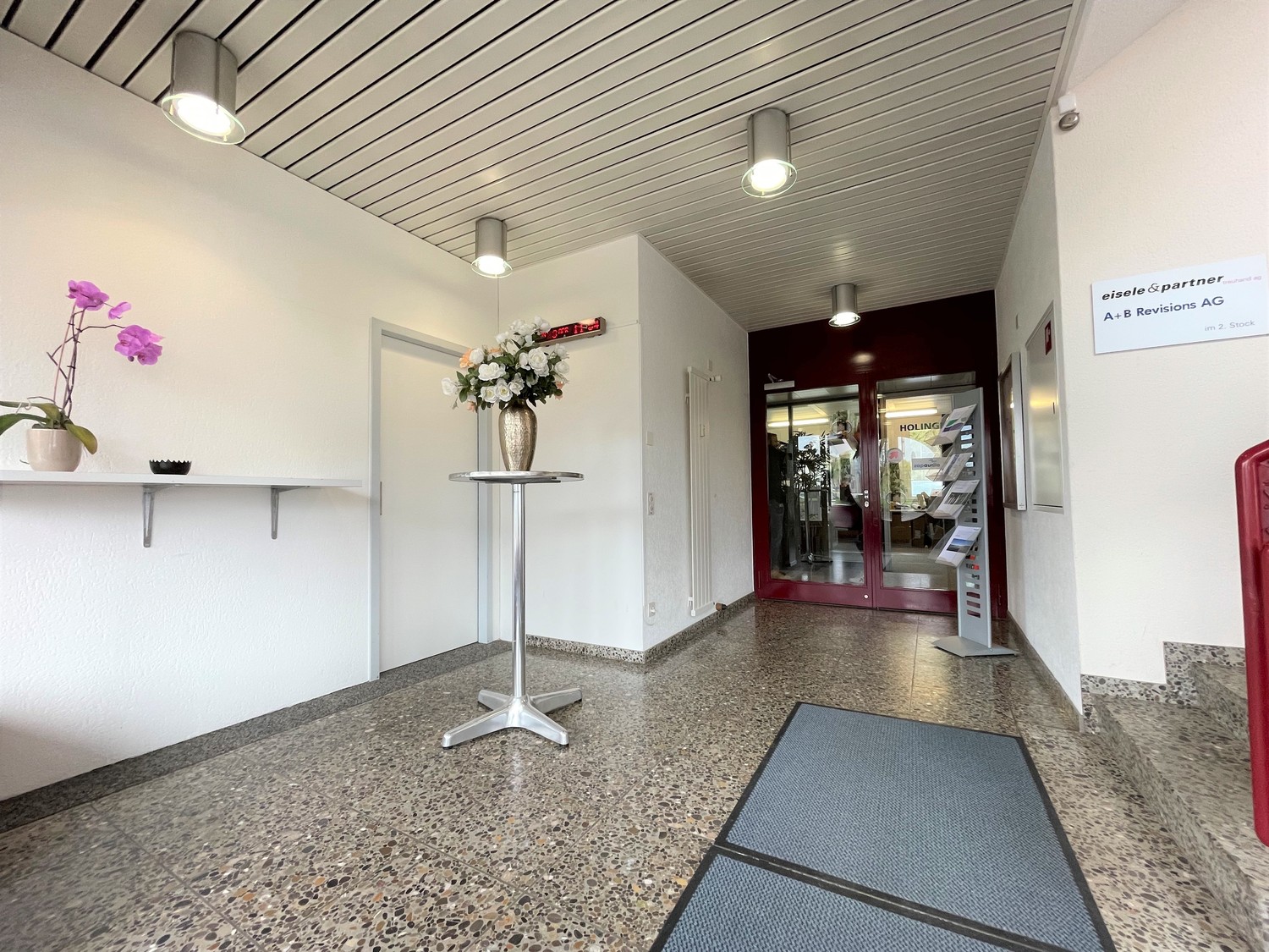 100-205m² commerciale