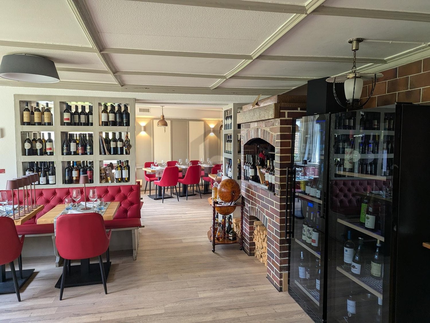 Ristorante di 300m²