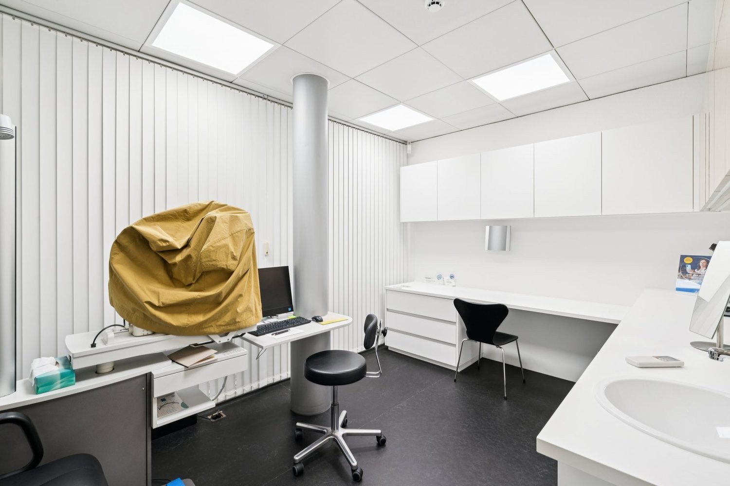 negozio di 72m²